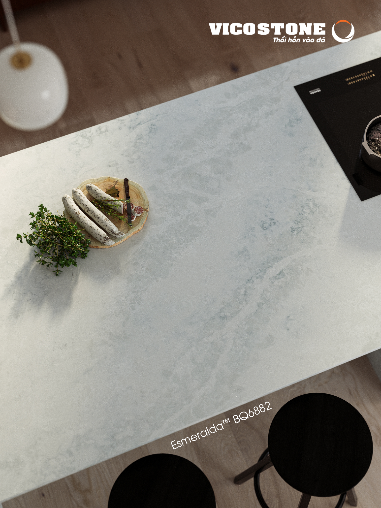 Esmeralda™ BQ6882 7